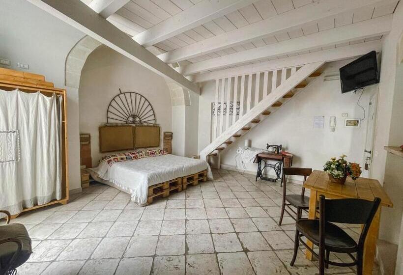 キングサイズベッドのスタンダードルーム, Novecento Room And Breakfast Puglia