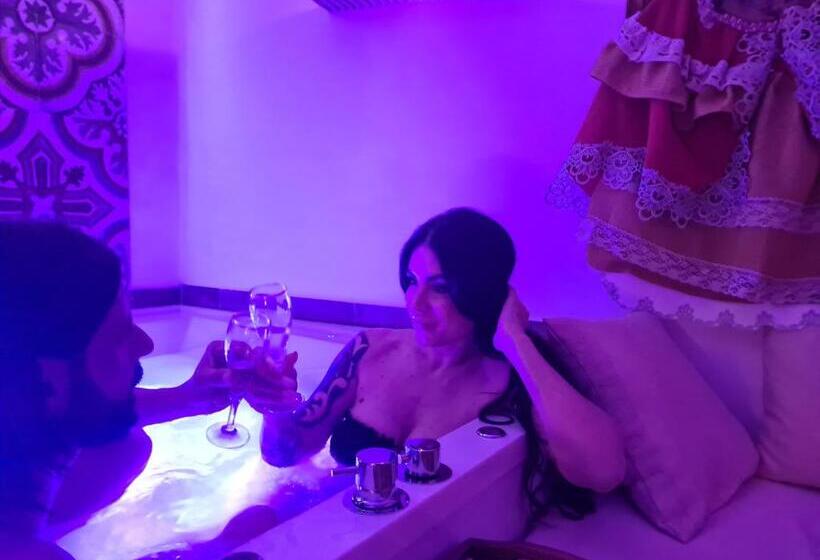 ハイドロマッサージバス付きスイート, Novecento Room And Breakfast Puglia