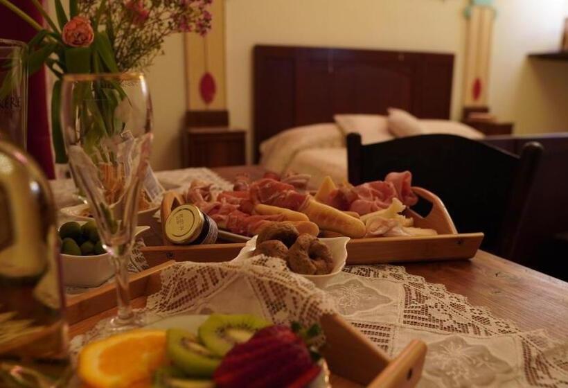 带按摩浴盆的套房, Novecento Room And Breakfast Puglia