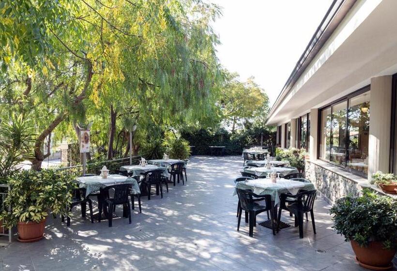 침실 1개 아파트, Happy Days