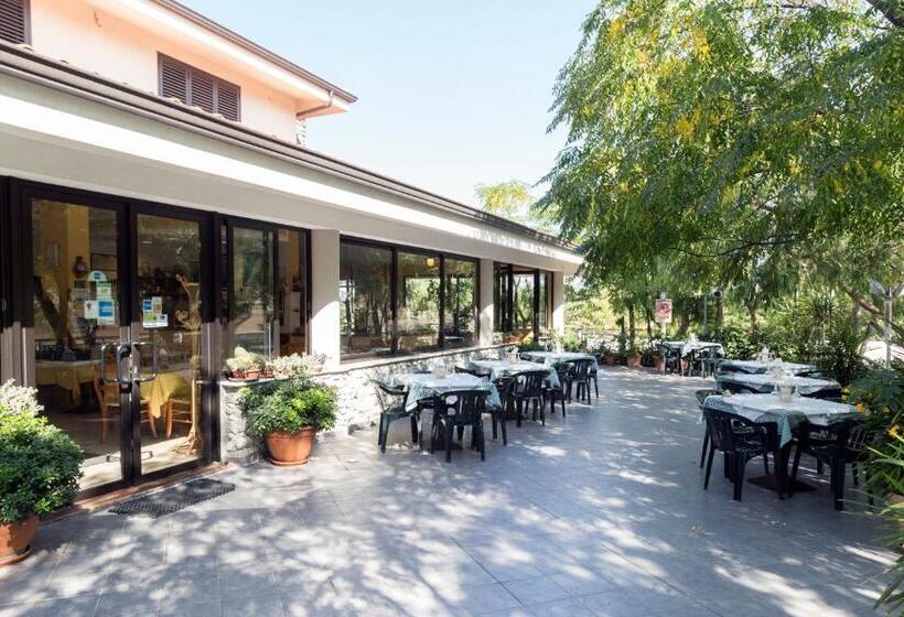 침실 1개 아파트, Happy Days