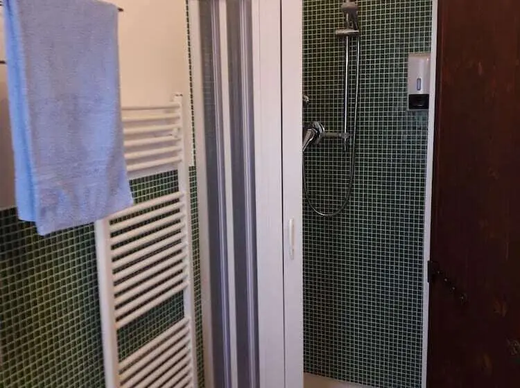 ベーシック４人部屋, Agriturismo La Vita è Bella