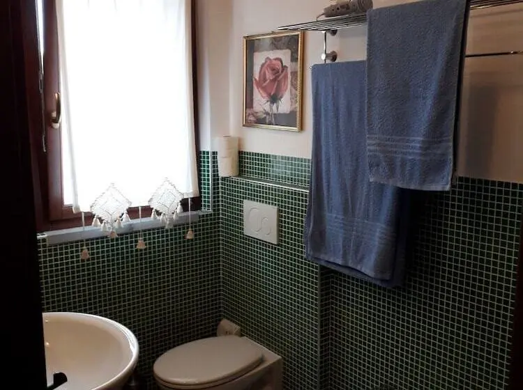 ベーシック４人部屋, Agriturismo La Vita è Bella
