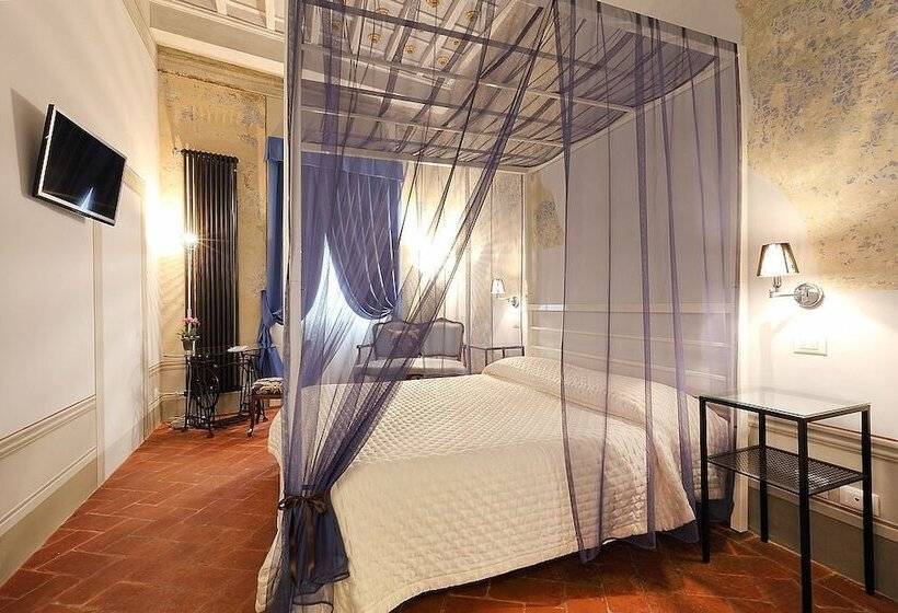 اتاق استاندارد سه نفره, Uffizi Harmony