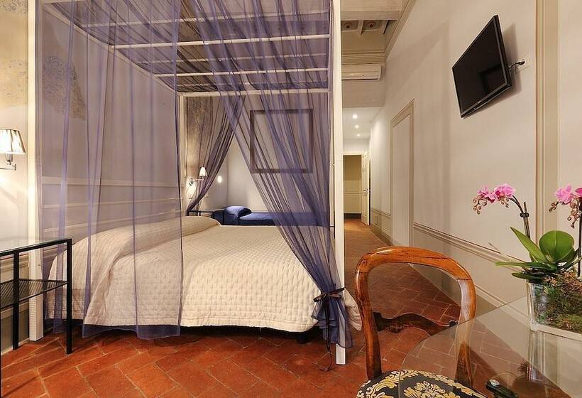 اتاق استاندارد سه نفره, Uffizi Harmony