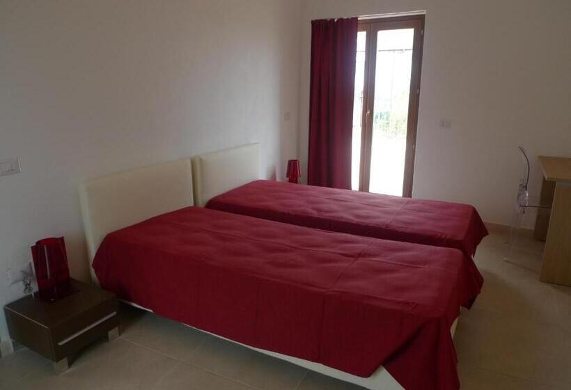 ガーデンビュースタンダード４ベッドルーム, Palazzo Rosso