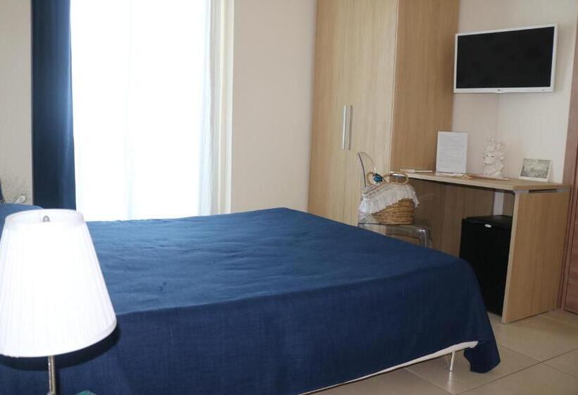 ガーデンビュースタンダード４ベッドルーム, Palazzo Rosso