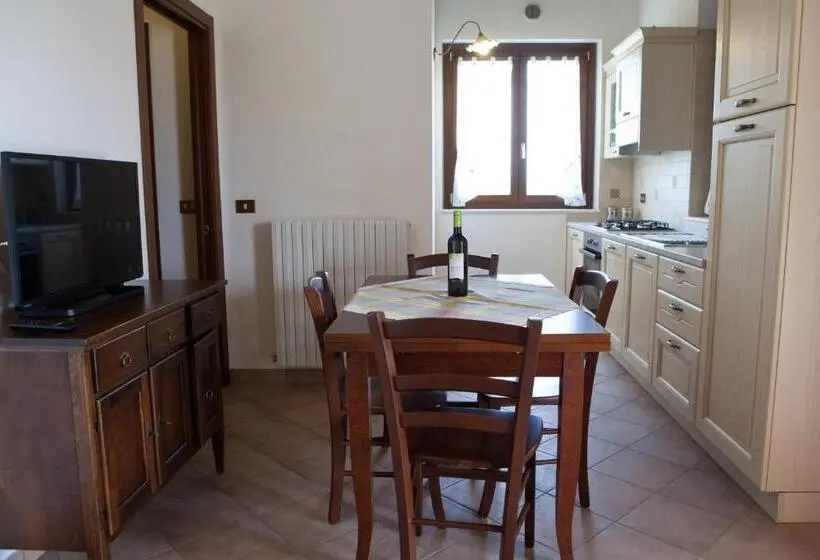 آپارتمان 1 خوابه با بالکن, Residence Colle Veroni