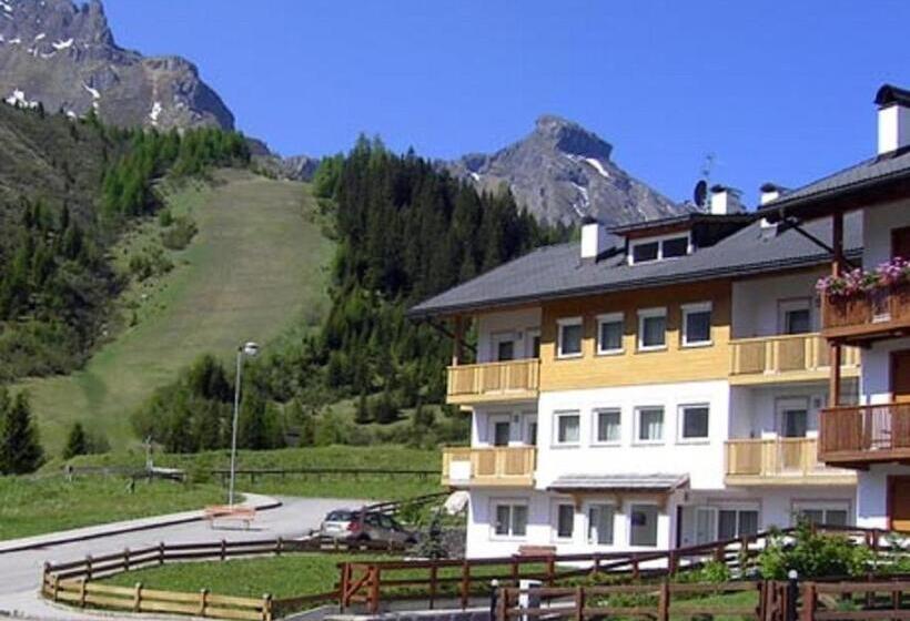 شقة غرفتين, Alpenroyal Arabba