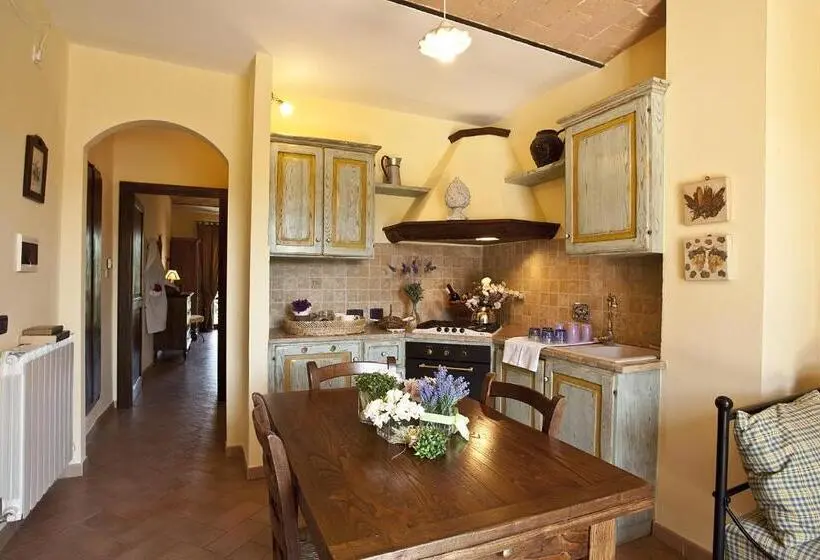 آپارتمان 1 خوابه با چشم‌انداز استخر, Agriturismo Ripaiani
