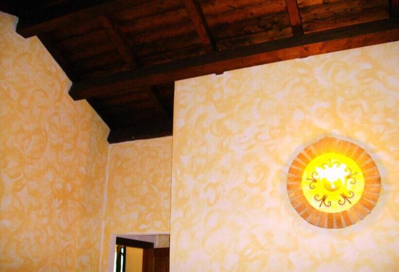 غرفة قياسية, L'uliveto