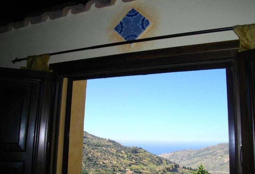 غرفة قياسية رباعية, L'uliveto