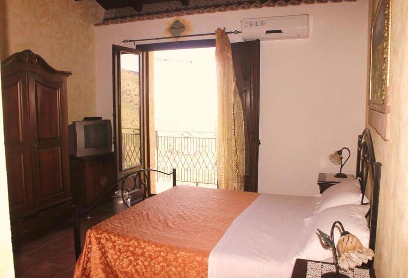 غرفة قياسية, L'uliveto