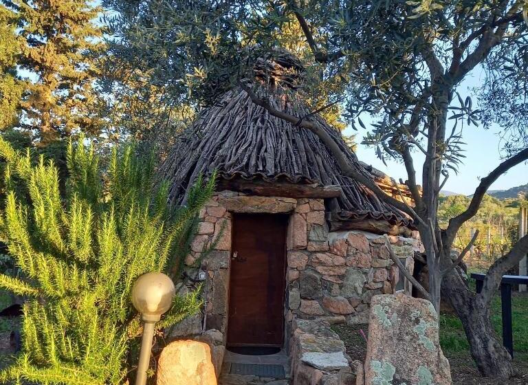 Basic-huone, Munduge B&b