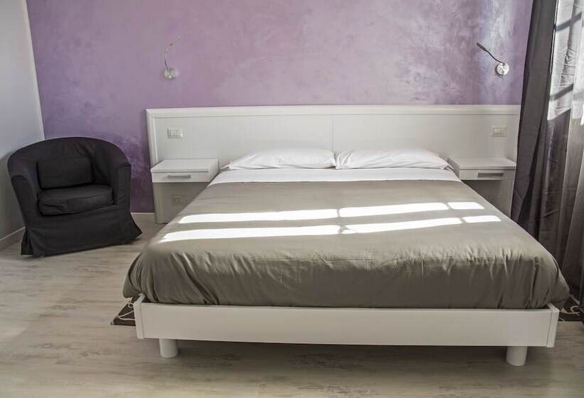 غرفة قياسية, Alibardi Alloggi