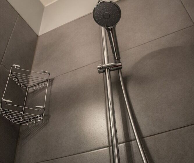 غرفة قياسية مزوَّدة بجاكوزي, Alibardi Alloggi