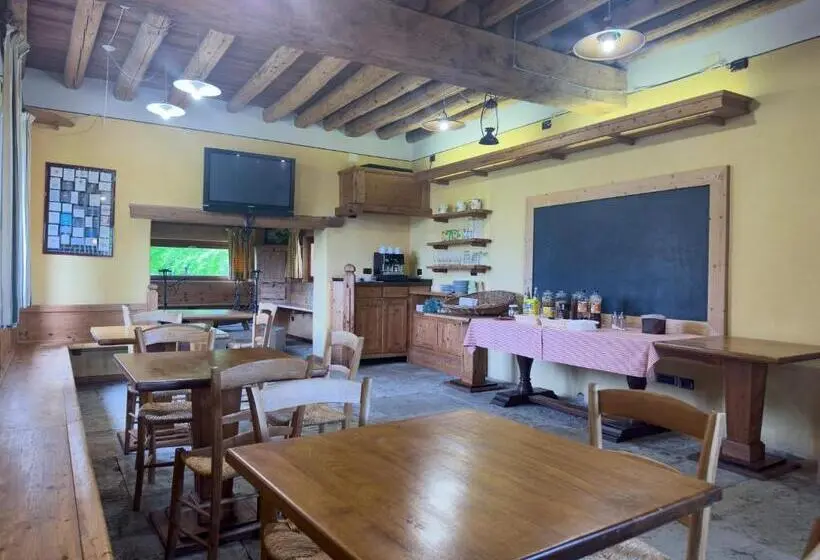 اتاق لوکس با تخت بزرگ, Nogherazza   La Locanda