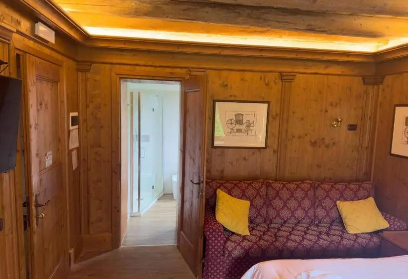 اتاق لوکس با تخت بزرگ, Nogherazza   La Locanda