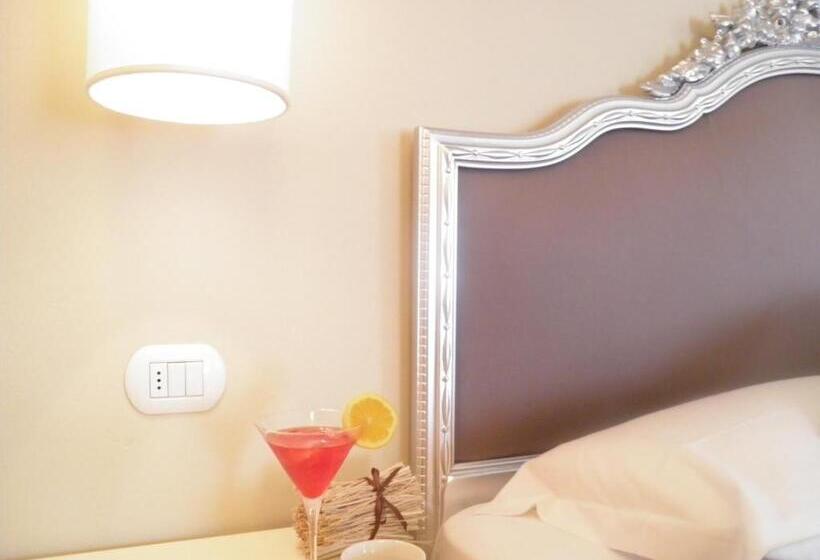 Superior room with lake view, Oreste Suite