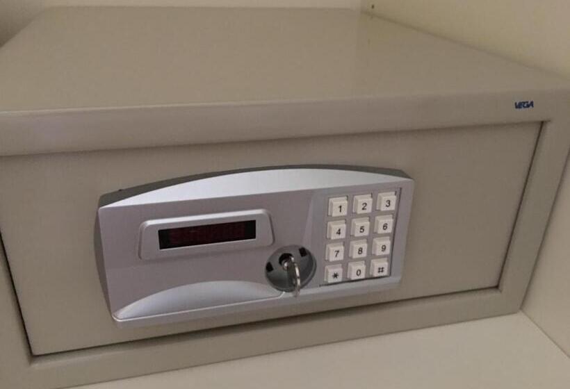 ペントハウスルーム, Oreste Suite