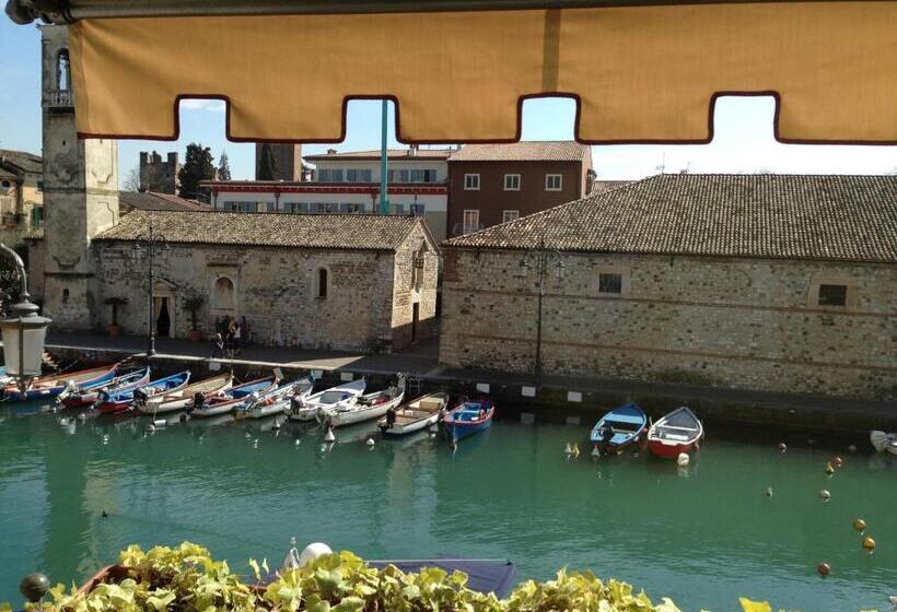 デラックスジュニアスイート, Oreste Suite