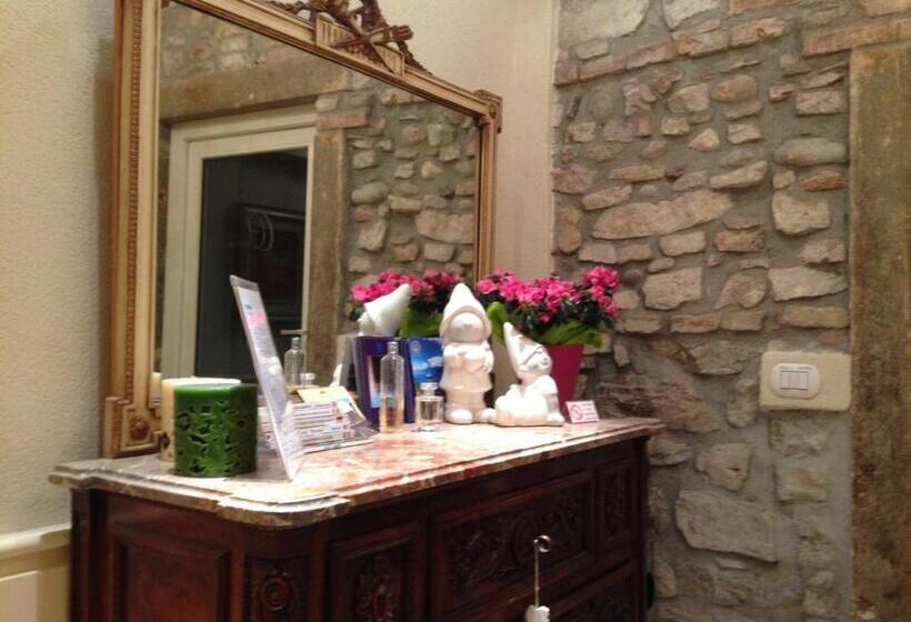 ペントハウスルーム, Oreste Suite