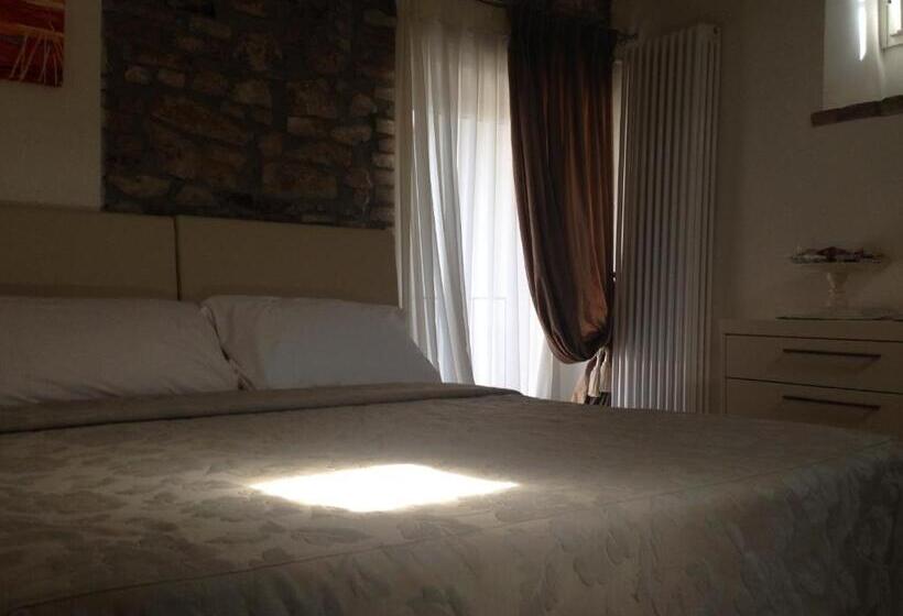 ペントハウスルーム, Oreste Suite