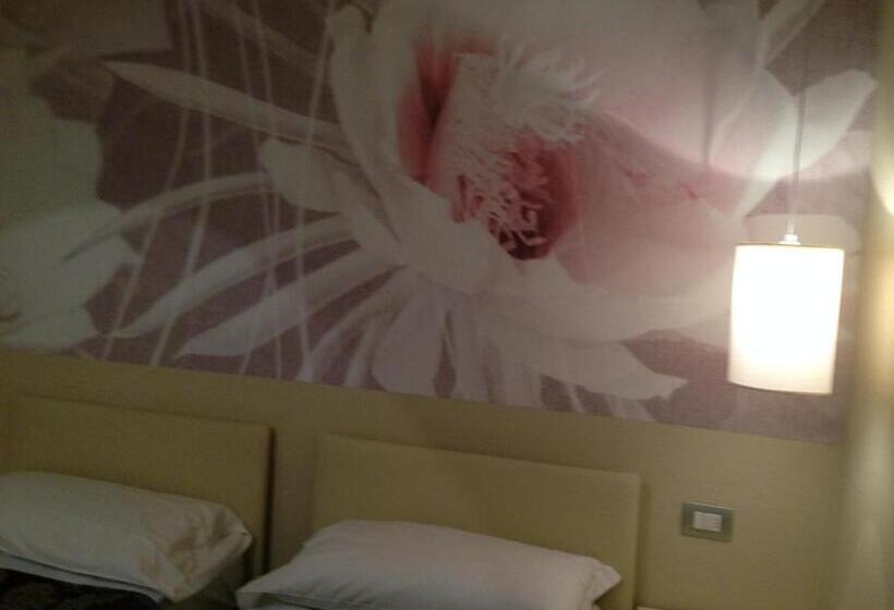 スタンダードルーム, Oreste Suite