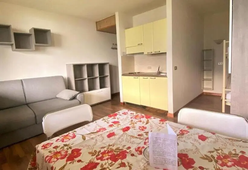 スタンダードスタジオ, Residence Abete