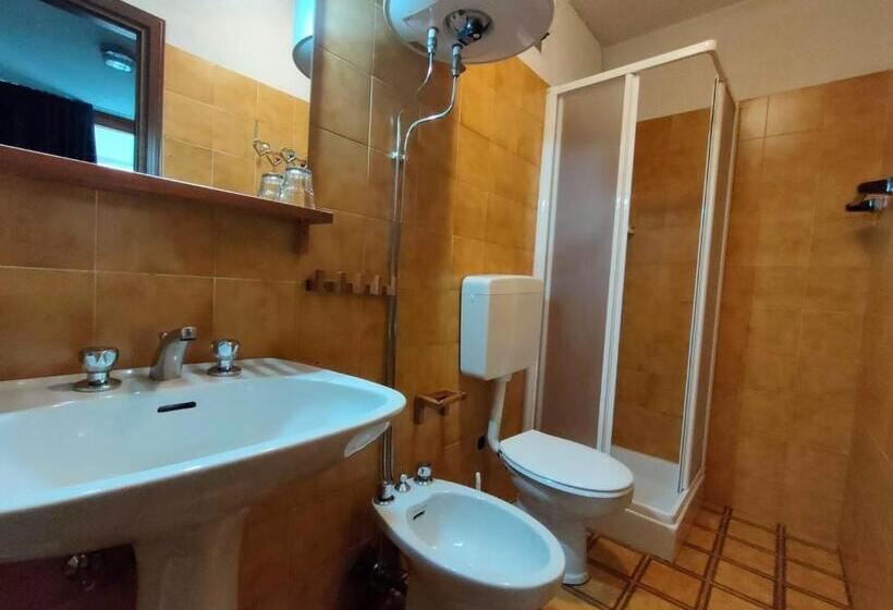 דירת חדר, Residence Abete