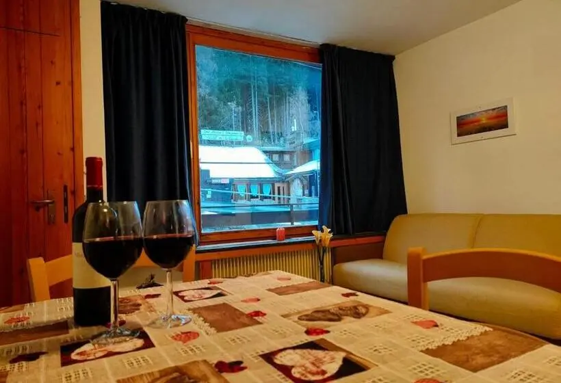 ２ベッドルームアパートメント, Residence Abete