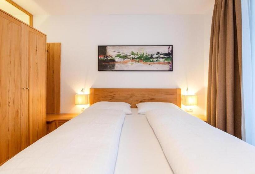 דירת שני חדרים, Residence Aichner