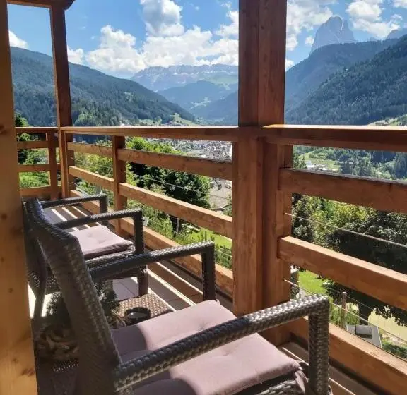 آپارتمان 2 خوابه با تراس, Chalet Residence Alpinflair