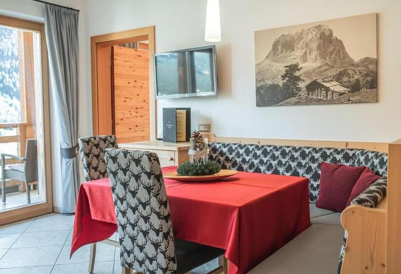 شقة غرفتين نوم مزودة بتراس, Chalet Residence Alpinflair