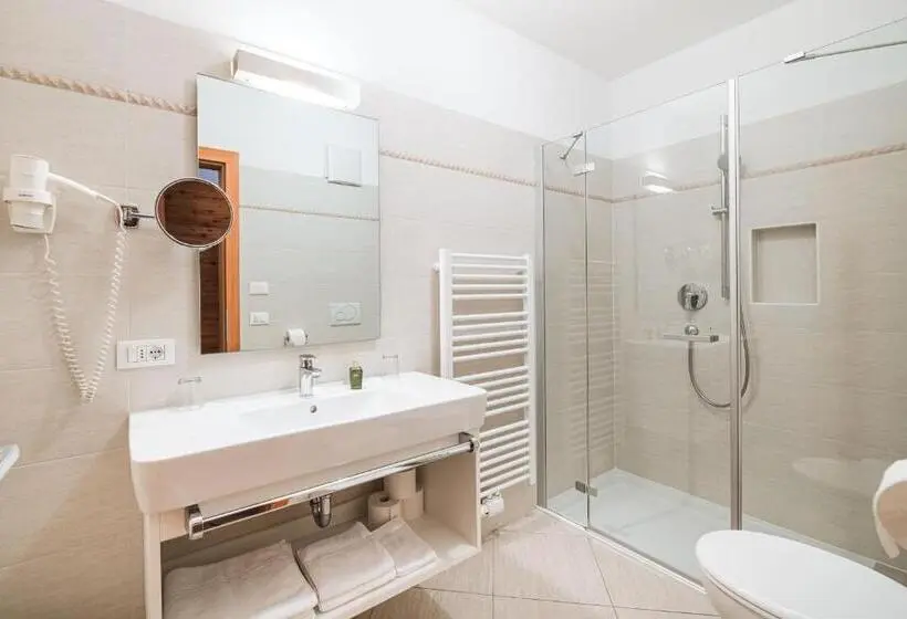 2 Bedroom Apartment With Garden, Chalet Residence Alpinflair