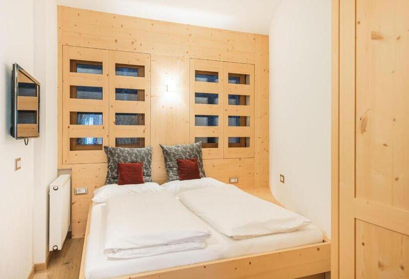 شقة غرفتين نوم مزودة بحديقة, Chalet Residence Alpinflair