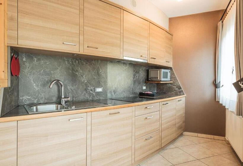 Апартаменты 2 Спальни с Садом, Chalet Residence Alpinflair