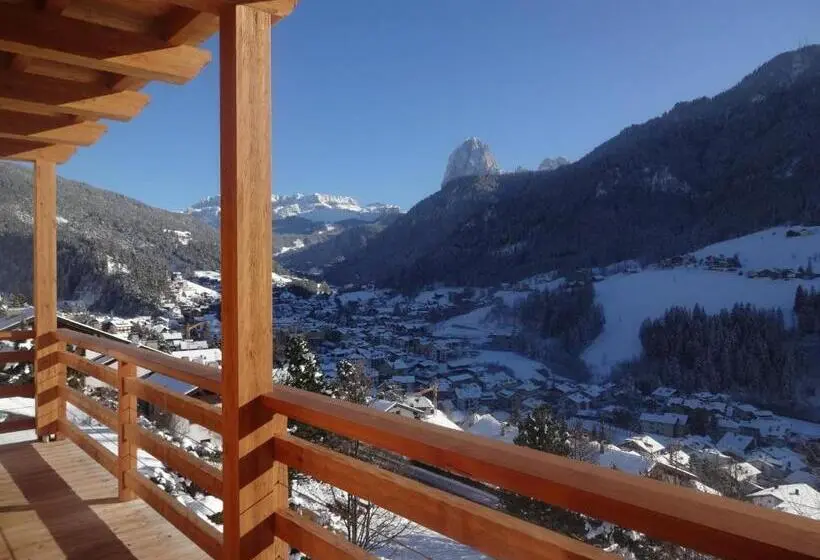 آپارتمان 2 خوابه با تراس, Chalet Residence Alpinflair