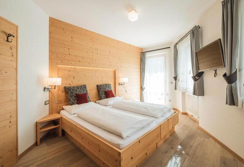 Апартаменты 3 Спальни, Chalet Residence Alpinflair