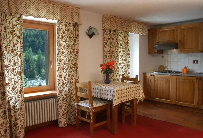 استودیوی استاندارد, Residence Pavou