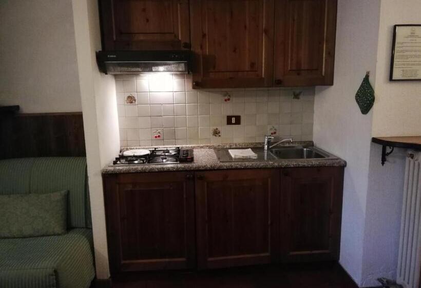 Трежместный Номер Economy, Residence Pavou