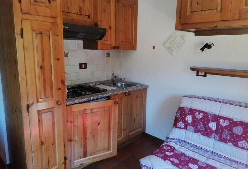 Студия Стандарт, Residence Pavou