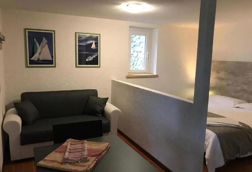 Standard studio with lake view, Residence San Michele