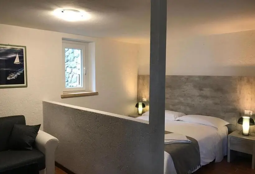 Standard studio with lake view, Residence San Michele