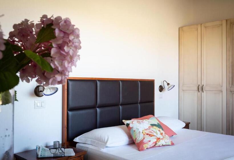 침실 3개 아파트, Borgo Verde