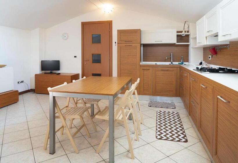 带1个卧室的带阳台的公寓, Agriturismo Contessi