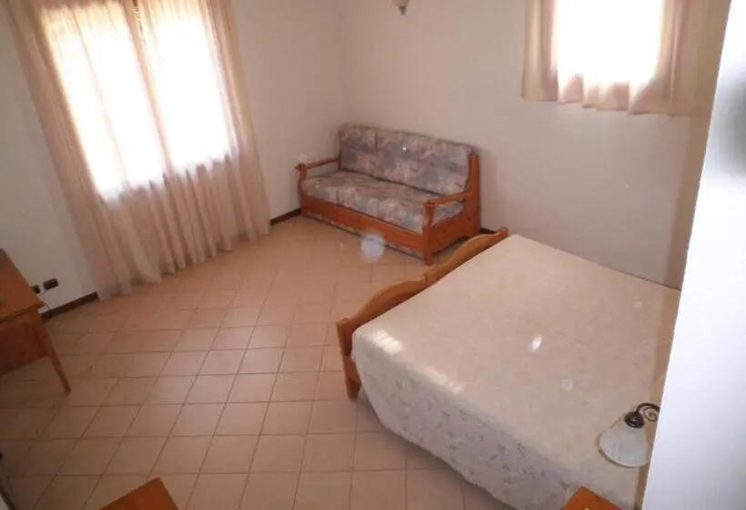 スタンダードルーム, Agriturismo Mongiorgi I Salici