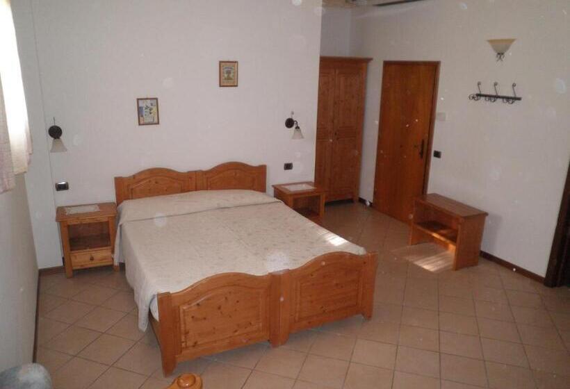 اتاق استاندارد, Agriturismo Mongiorgi I Salici