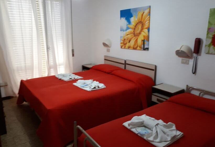 اتاق استاندارد با بالکن, Emanuela