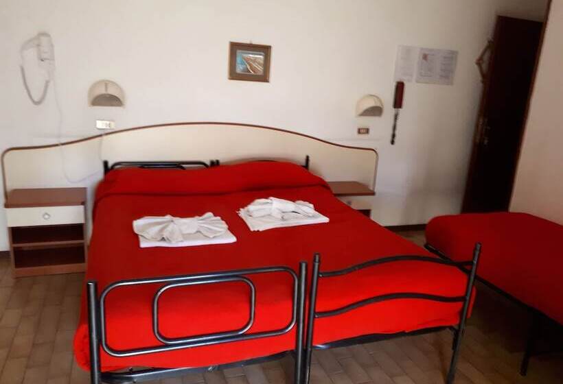 اتاق خانوادگی, Emanuela